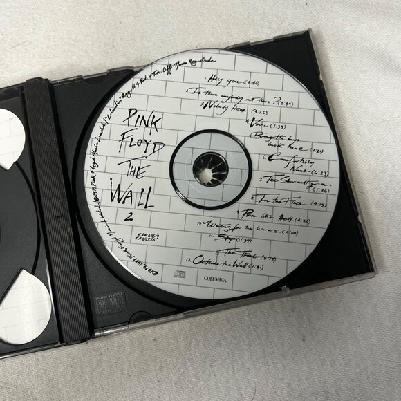 Pink Floyd "The Wall" 2-Disc CD Columbia Records Classic Rock Album @1979 - Picture 7 of 10